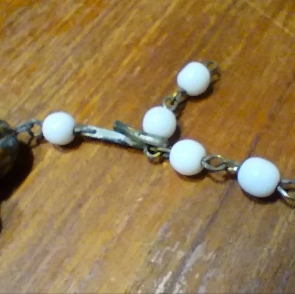 Vintage Multi-Strand Shell Necklace, White, 15 Inches, 2.5 Inch Extension - Picture 5 of 8